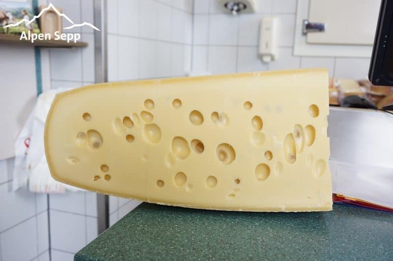Die Löcher im Emmentaler