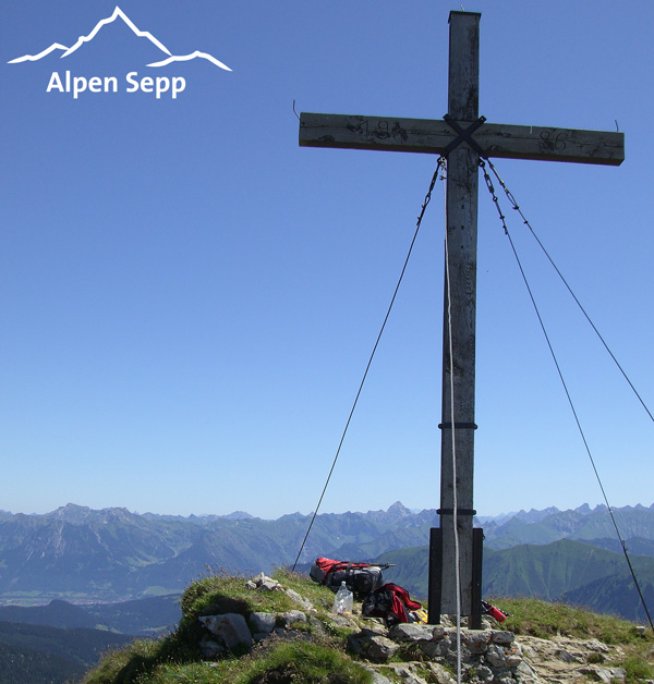 Wanderbox für Alpenwanderungen zum Gipfelkreuz